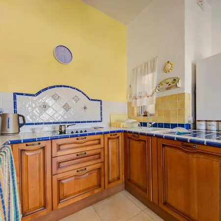 Davina House - Terrace & Garden - Sea Views
