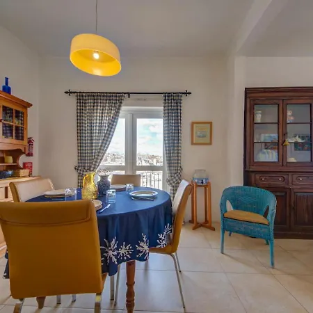 Davina House - Terrace & Garden - Sea Views